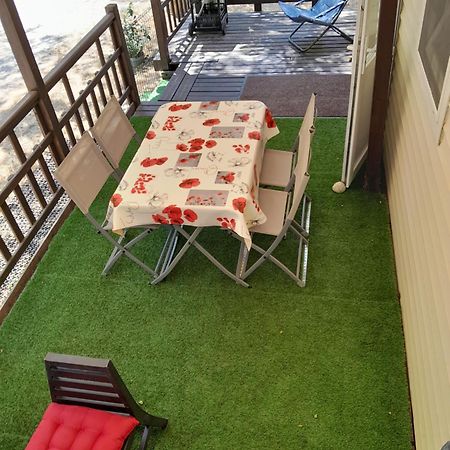 Mobil Home Dans Camping 3 Etoiles Mas De Lastourg Avec Piscine,Snack, فيلفرانش دو كونفلينت المظهر الخارجي الصورة
