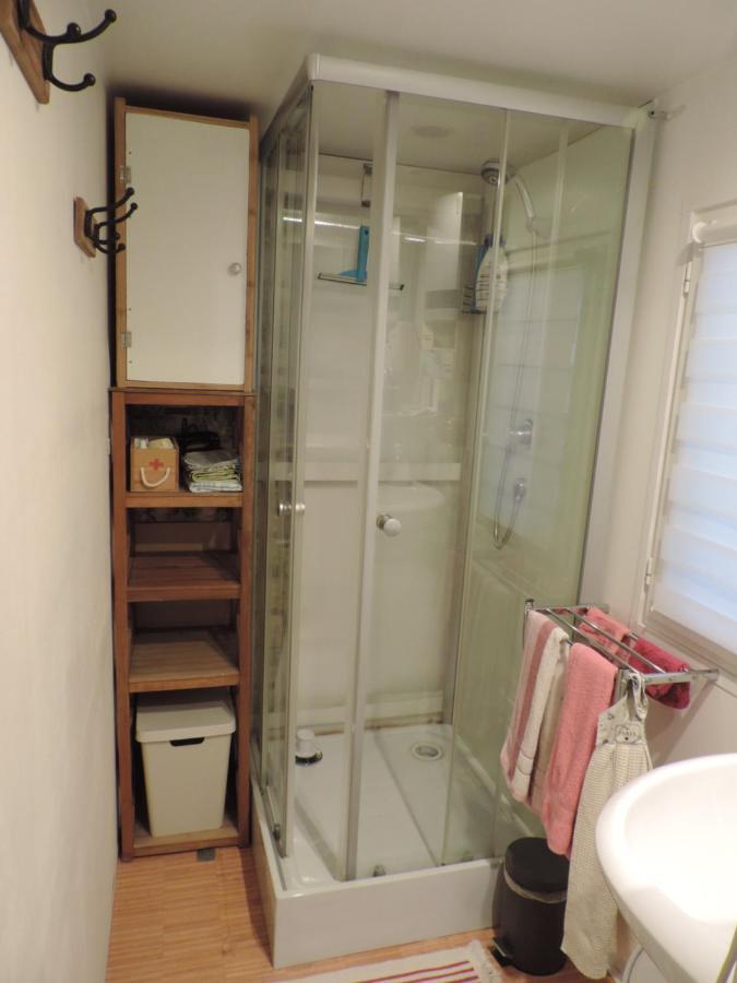 Mobil Home Dans Camping 3 Etoiles Mas De Lastourg Avec Piscine,Snack, فيلفرانش دو كونفلينت المظهر الخارجي الصورة